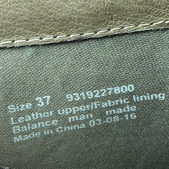 Dansko Women's Mina Ankle Leather Bootie Color: Red Oiled Size: 37 NEW - Picture 16 of 16